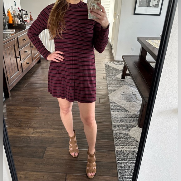 Final Touch Ribbed Super Soft Long Sleeve Mini Dress Size Large Color Burgundy - Picture 3 of 11